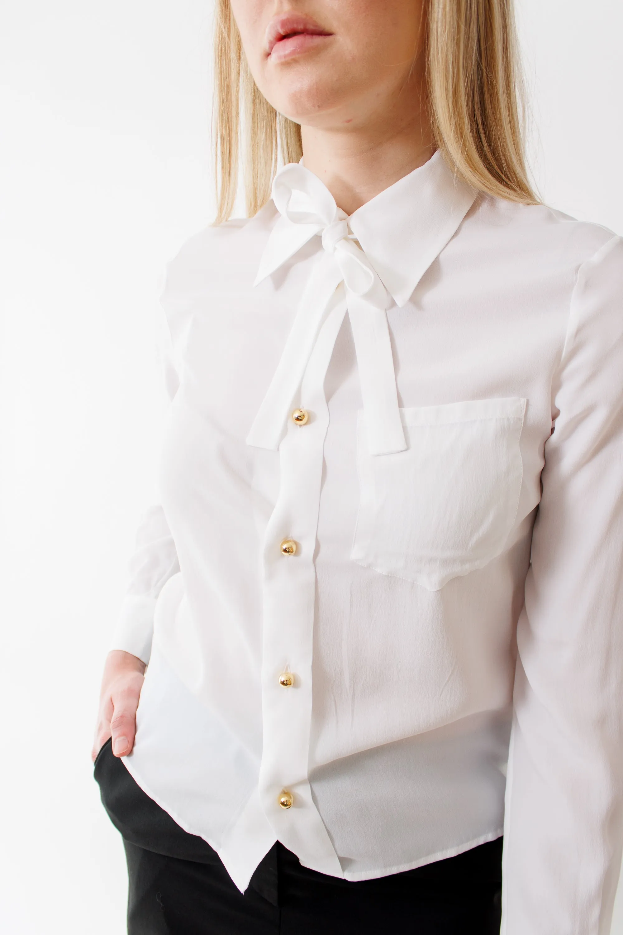 WE-AR4 The Academy Blouse